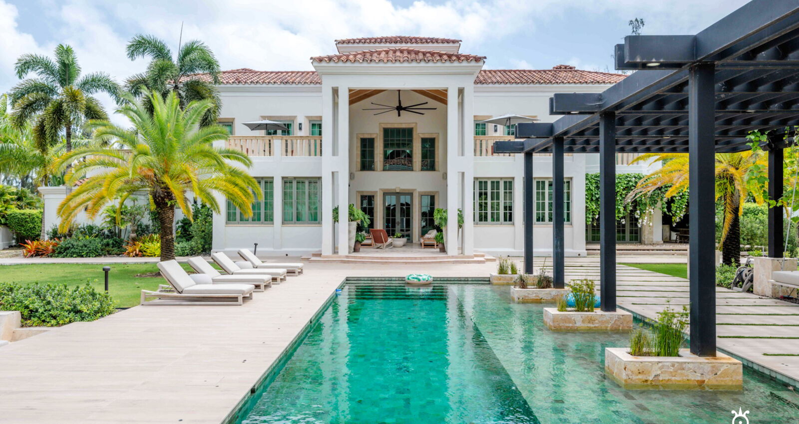 Pool View Dorado Beach Estates